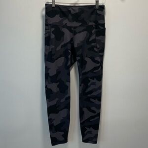 Old Navy Black Camouflage Leggings
